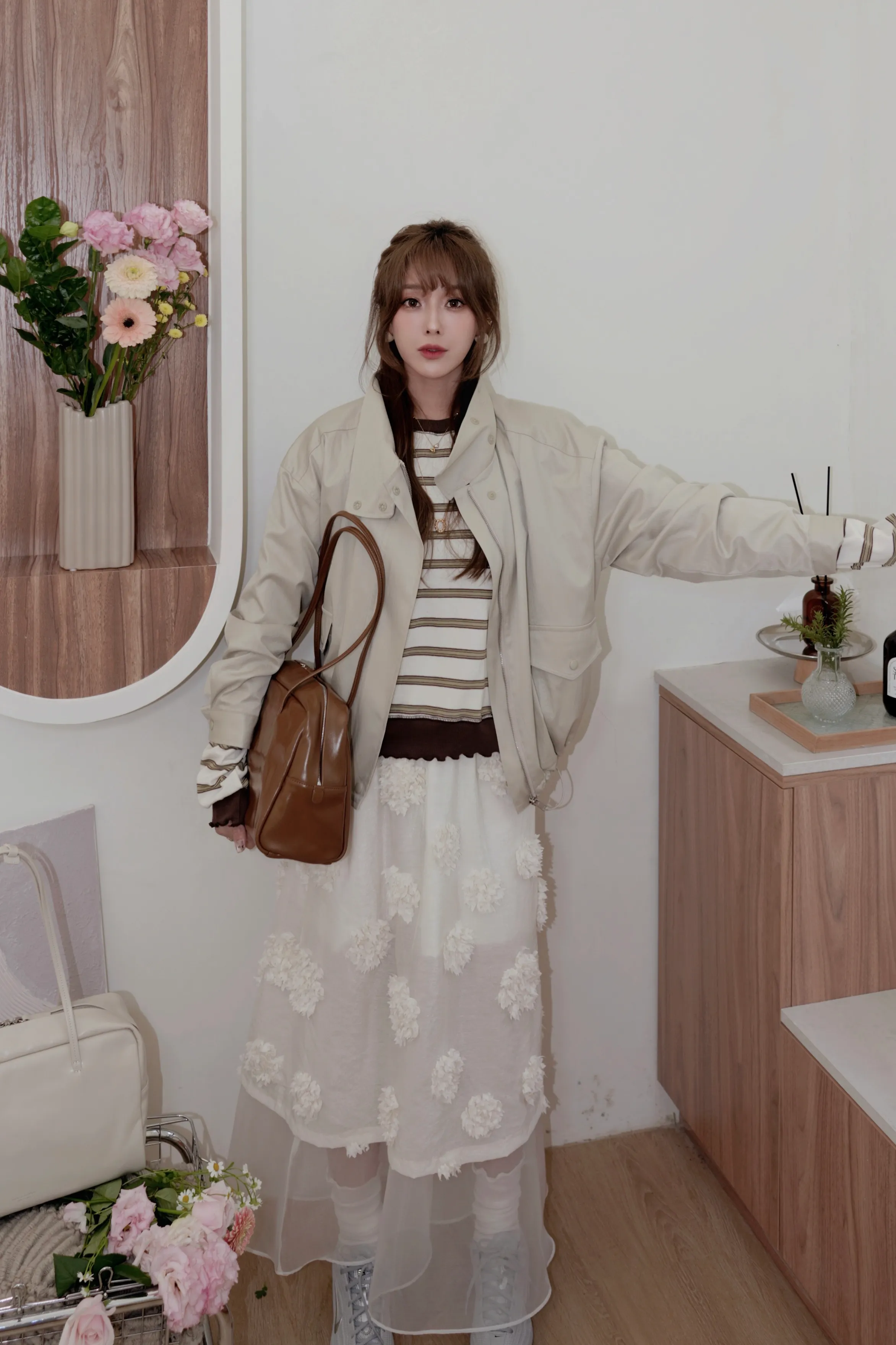 ga04/必收微霧絲緞光立領外套