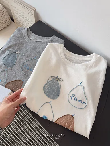簡約水果刺繡釘珠圓領短袖T恤-女裝新品夏天穿搭推薦Something Me