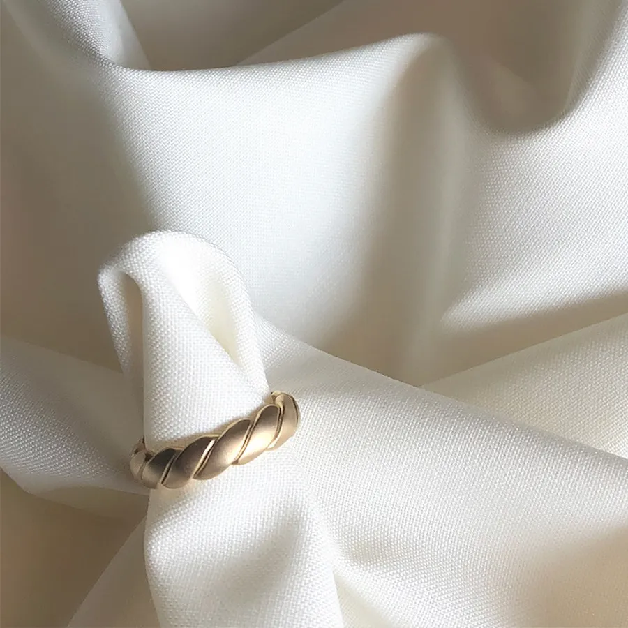 簡約搭配單品 C型戒指